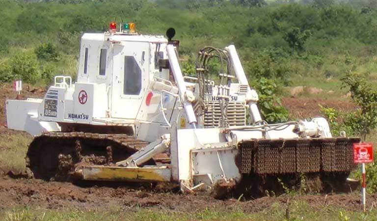 Anti-personnel landmine demining equipment　D85MS