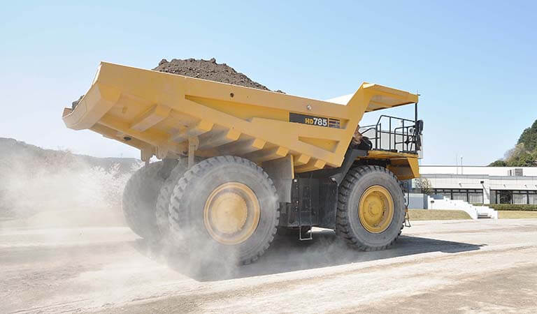 Large dump truck HD785