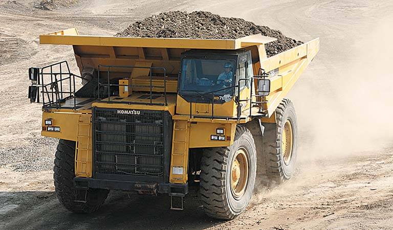 Large dump truck HD785