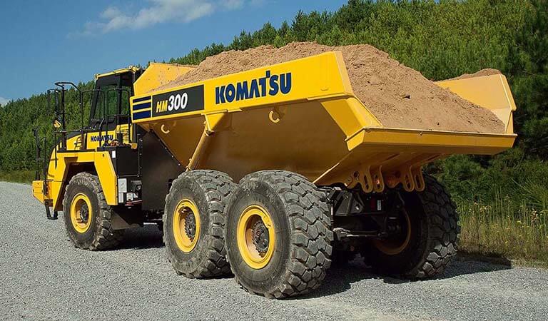 Dump truck which can move tightly (Articulated dump truck HM300)