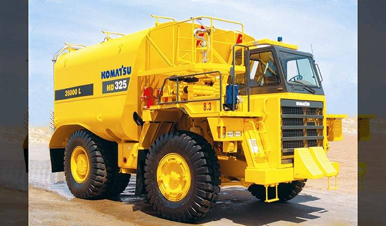 Dump truck that sprinkles water (HD325 Water Tanker)