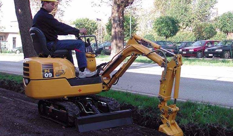 Micro excavator PC09