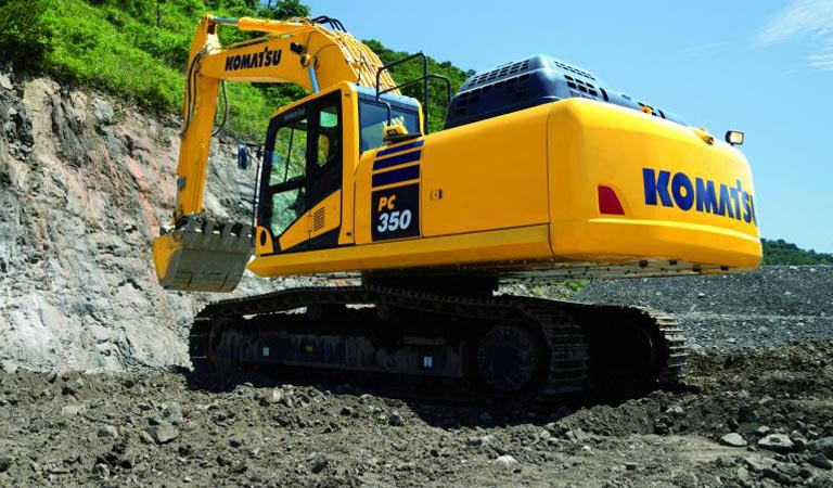 Medium-sized hydraulic excavator PC350(LC)-11