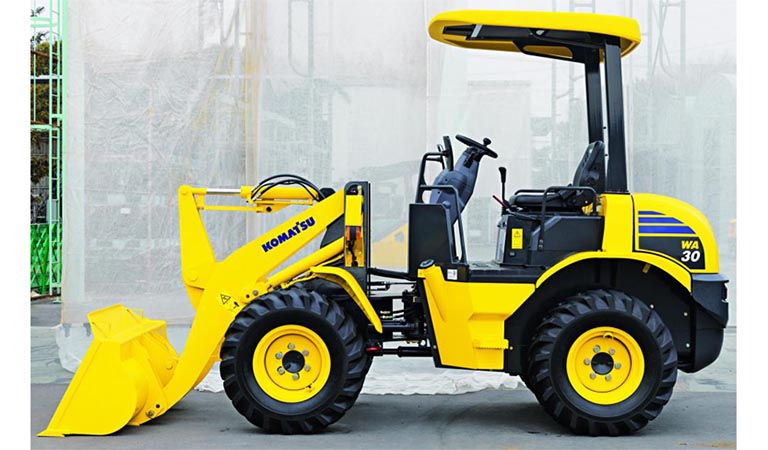 Small wheel loader WA30-6E0