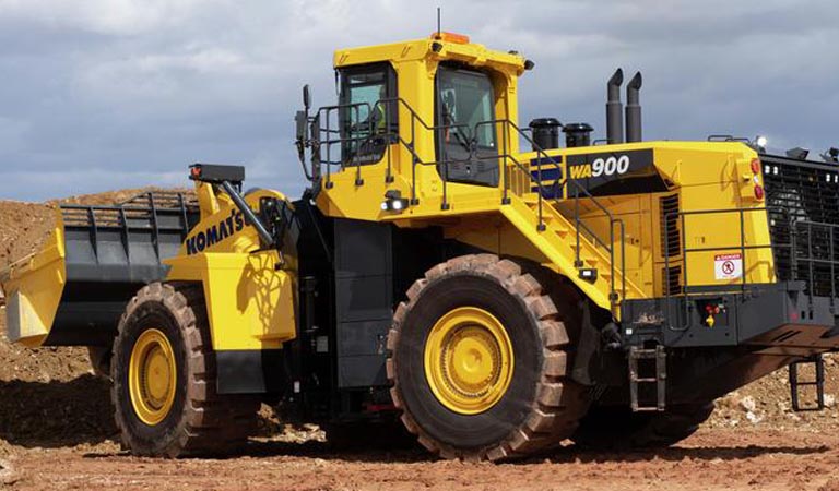 Large wheel loader WA900