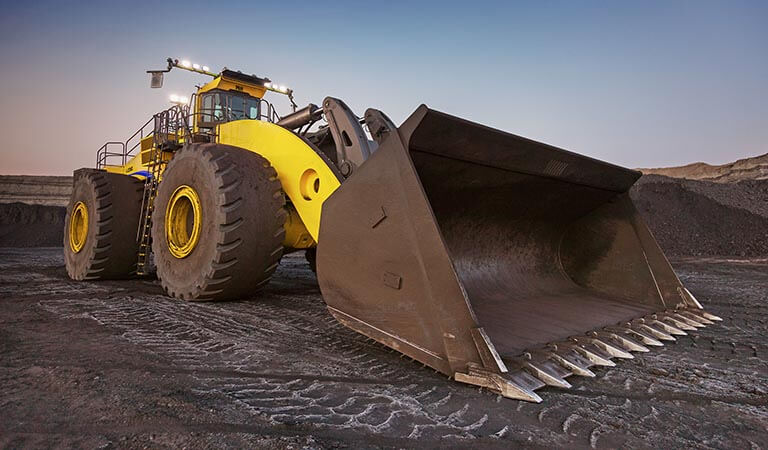 Super large wheel loader P&H L-2350