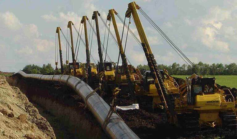 Pipelaying bulldozer