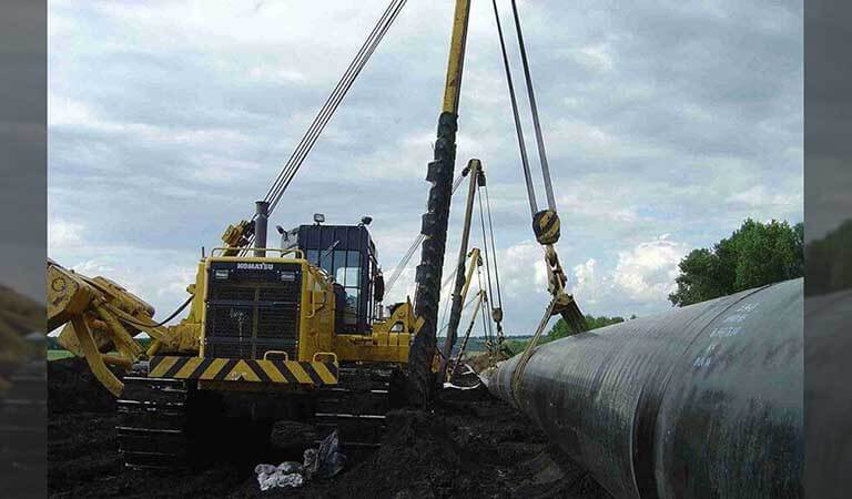 Pipelaying bulldozer